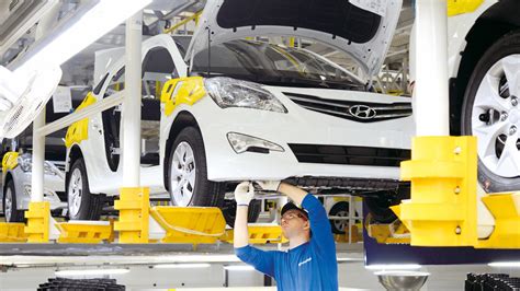 order-hyundai-from-factory,Building a Hyundai at the factory,thqHyundaifactorybuild